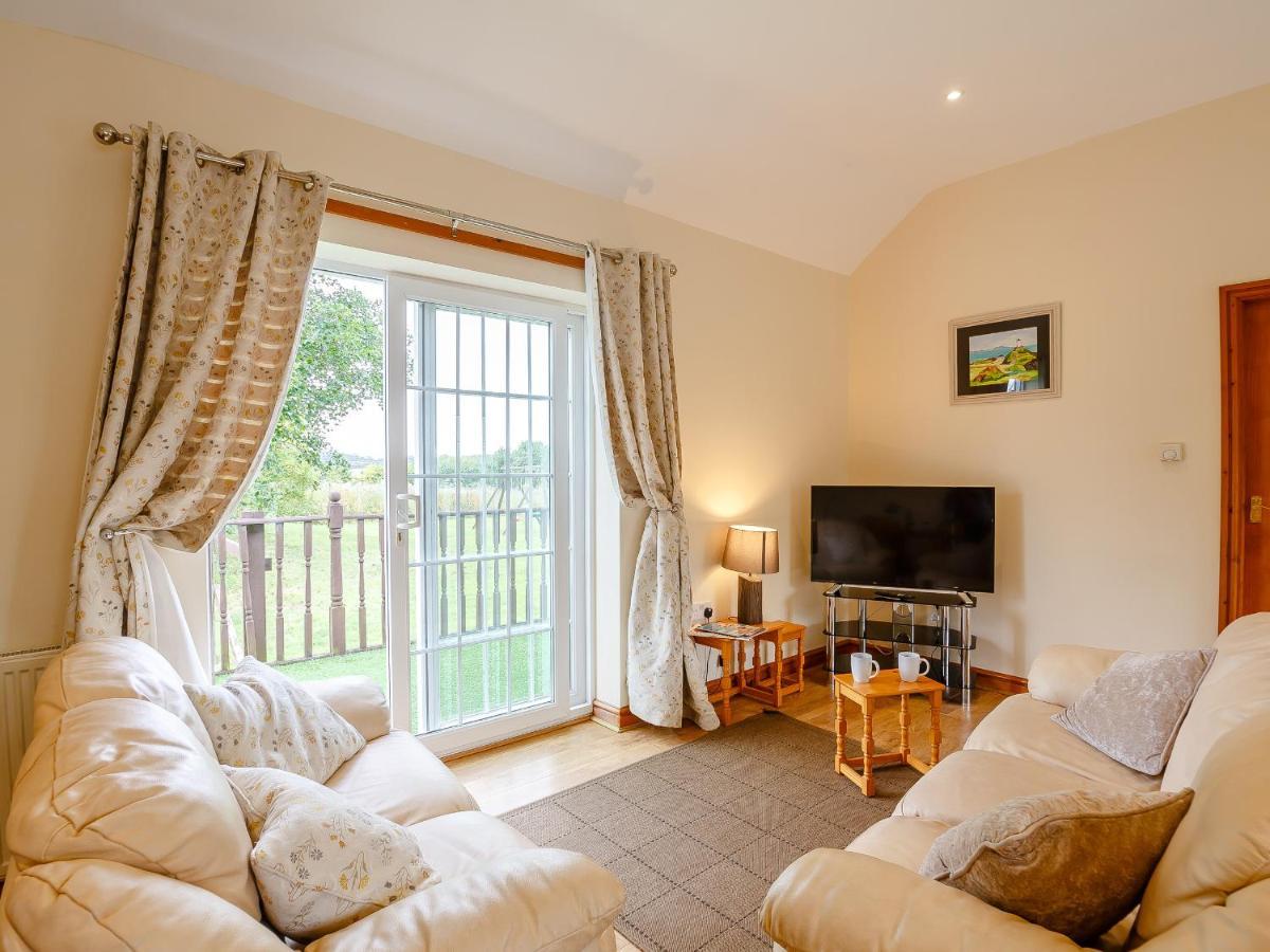 2 Black Horse Cottages Pentraeth Exterior foto